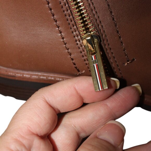 Tommy Hilfiger Fawn 2 Leather Almond Toe Ankle Cognac size 9 1/2 M New - Picture 13 of 14